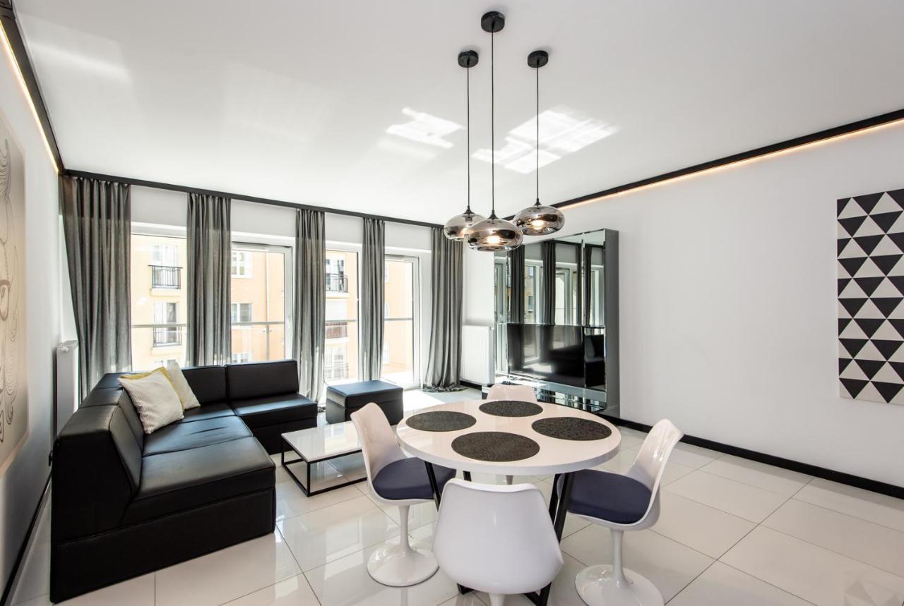 Super-Apartamenty Presidential Suite Познань Экстерьер фото